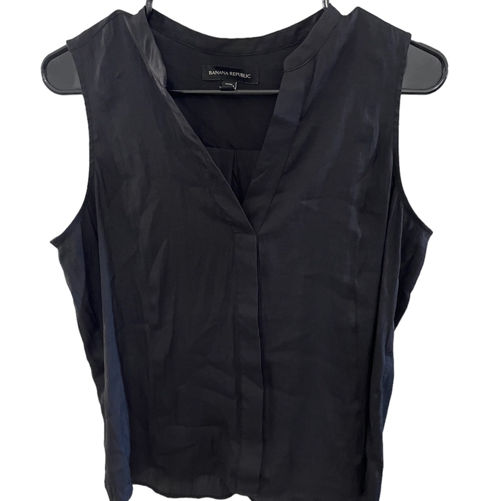 Medium Petite Black Banana Republic Top